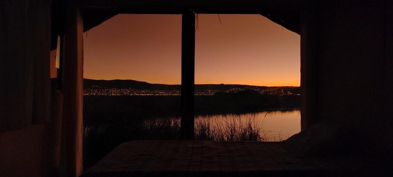 Hotel Flotante Vista Amanecer Puno Exterior foto